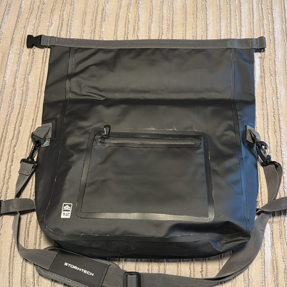 Stormtech Waterproof Messenger Bag - Picture 3 of 7